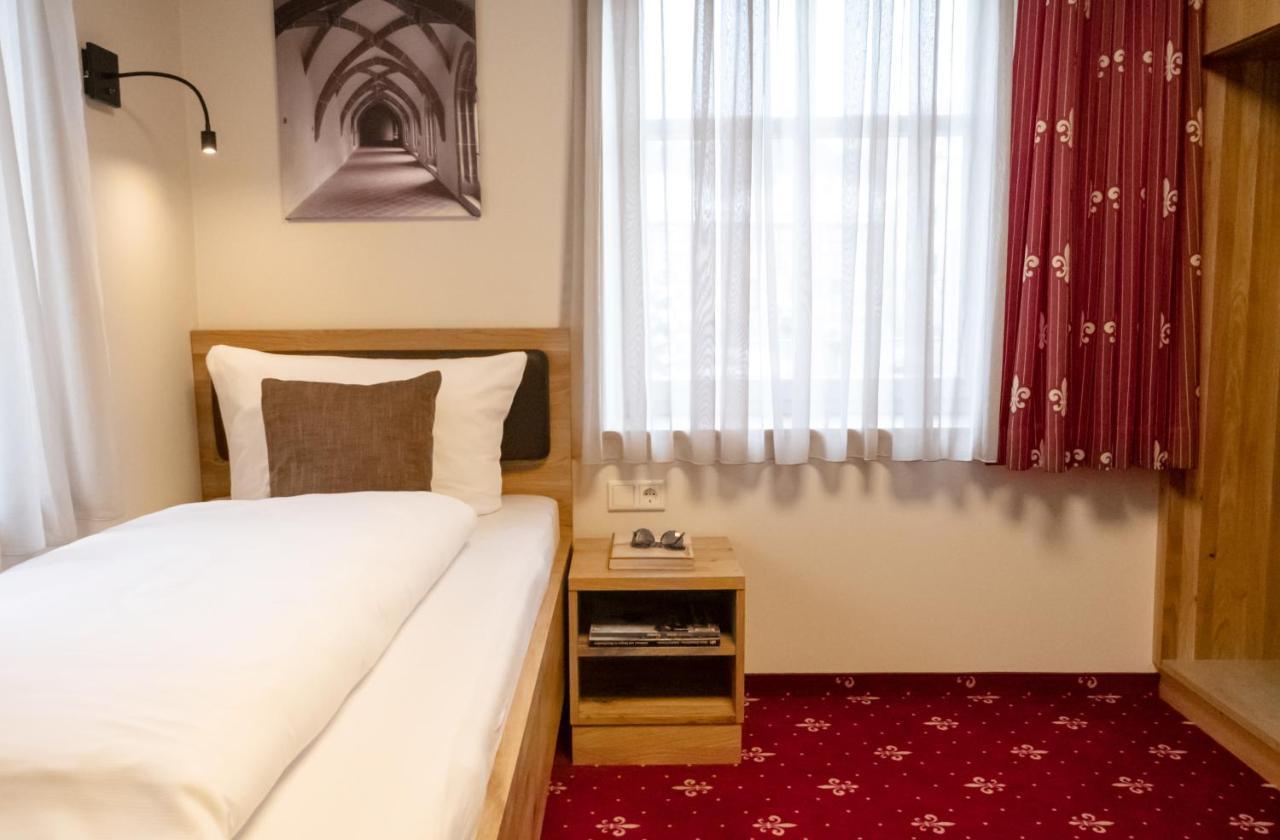 Klostergasthof Heidenheim - Hotel Garni Exteriör bild